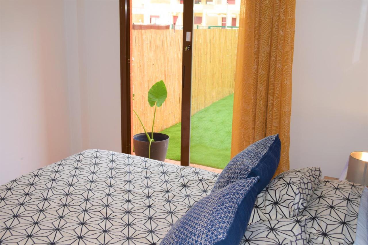 Espacioso Apartamento Con Preciosos Jardines Y Bbq Isla Plana Exterior photo