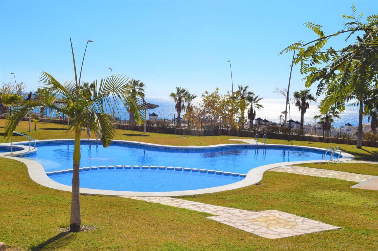 Espacioso Apartamento Con Preciosos Jardines Y Bbq Isla Plana Exterior photo
