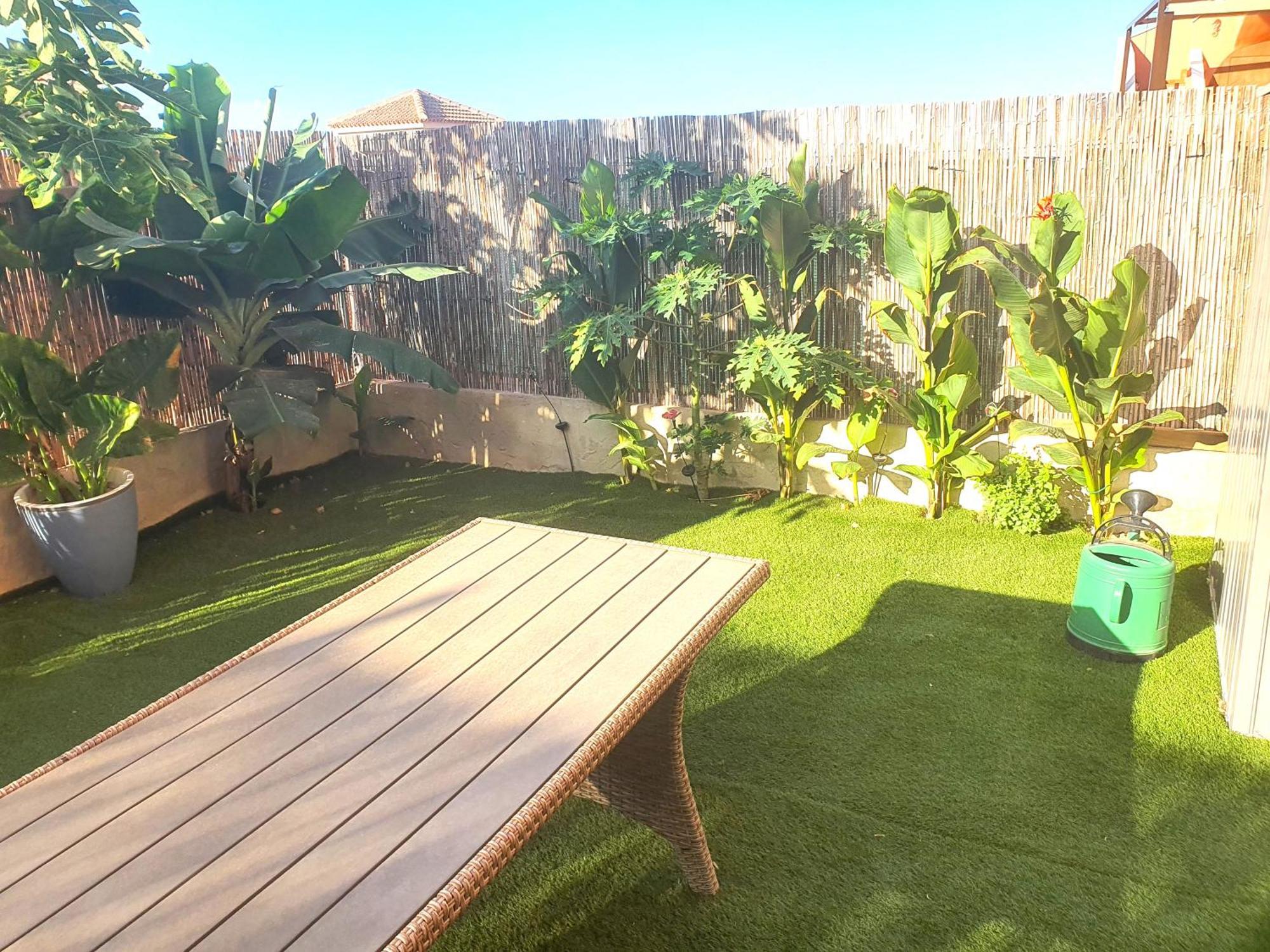 Espacioso Apartamento Con Preciosos Jardines Y Bbq Isla Plana Exterior photo
